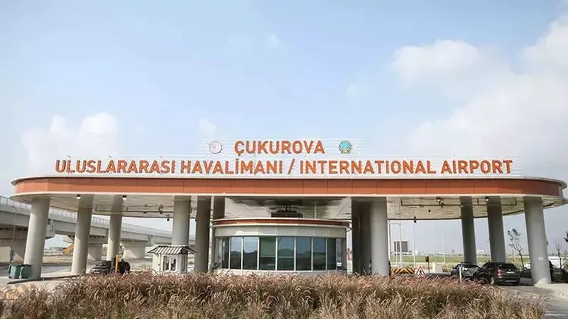 Çukurova Uluslararası Havalimanı (Tarsus) Ulaşım, Gezilecek Yakın Yerler ve Kulak Sahili Rehberi