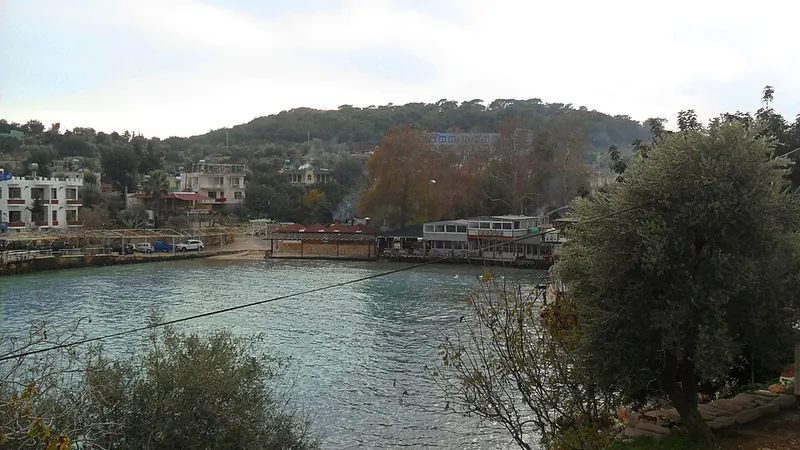 Mersin'de Denize Girilecek En Temiz Koylar: Narlıkuyu, Yapraklı Koy, Tisan ve Boğsak Rehberi