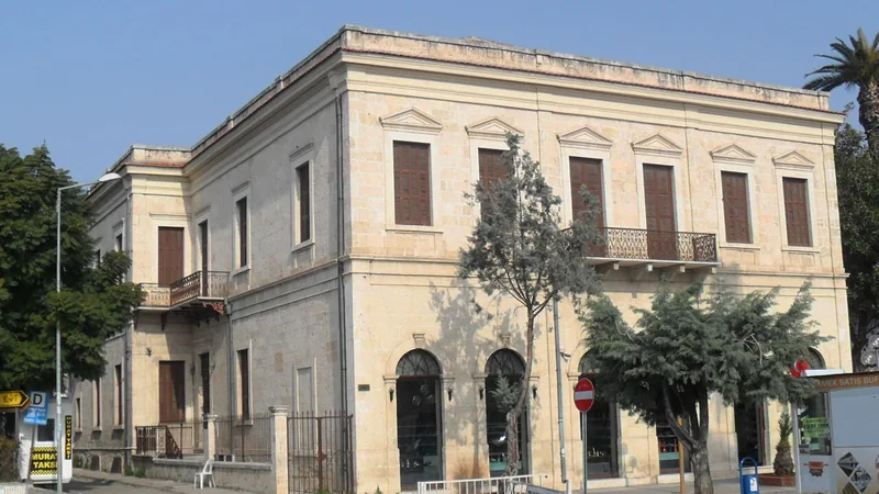 Mersin Akdeniz (Tarihi Merkez) Gezi Rehberi:9000 Yıllık Yumuktepe, Atatürk Evi ve Kültür Mozaiği